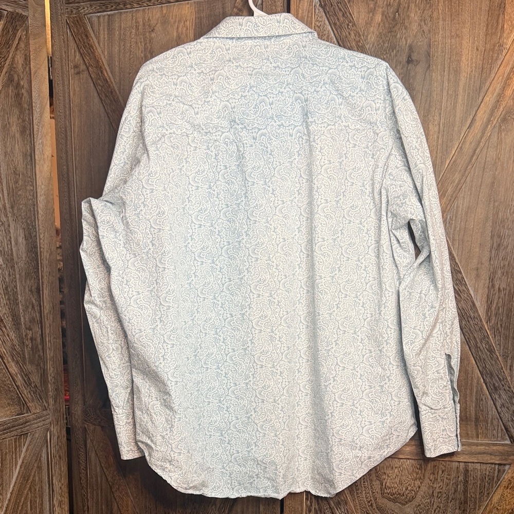 Ely Cattleman Men's Pale Blue Paisley pearl Button-Down Western Shirt - Picture 4 of 6